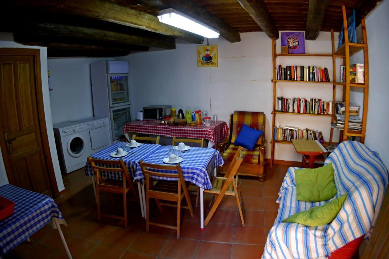 Albergue Restaurante De Artieda מראה חיצוני תמונה